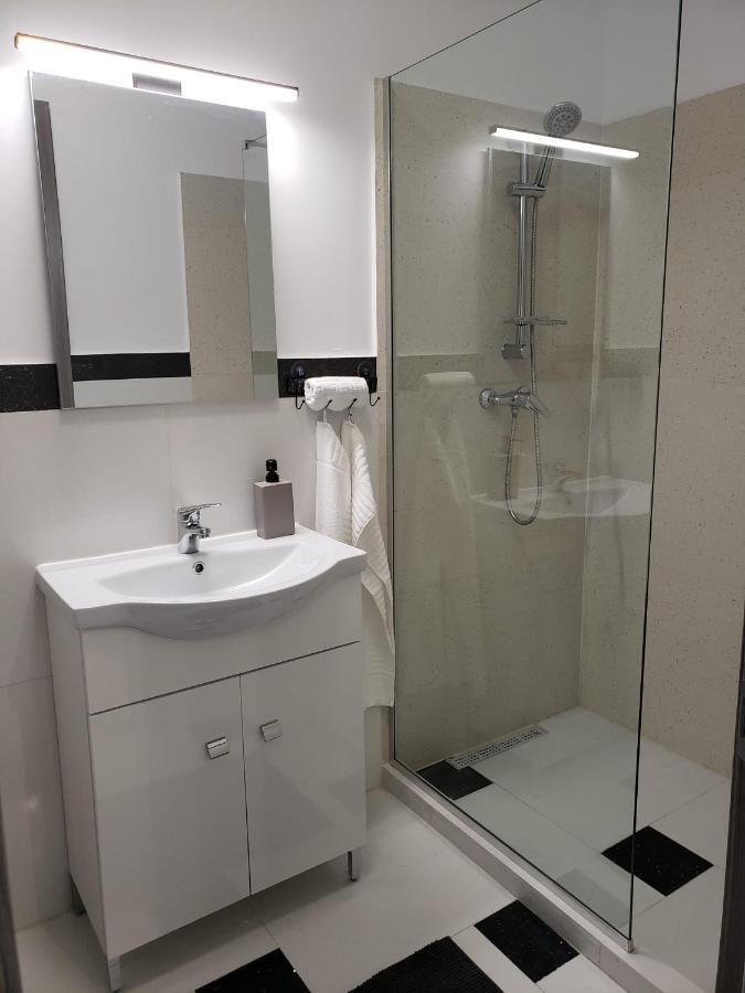 Sunrise Luxury Apartments Navodari Ngoại thất bức ảnh