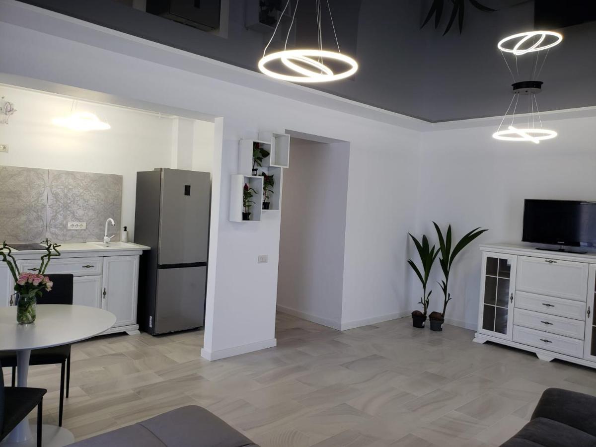 Sunrise Luxury Apartments Navodari Ngoại thất bức ảnh